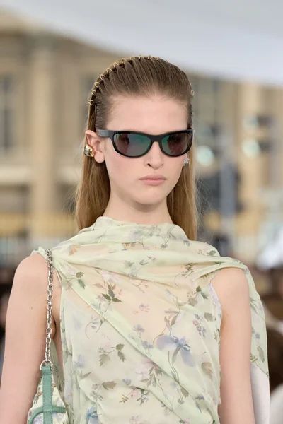 Look 65